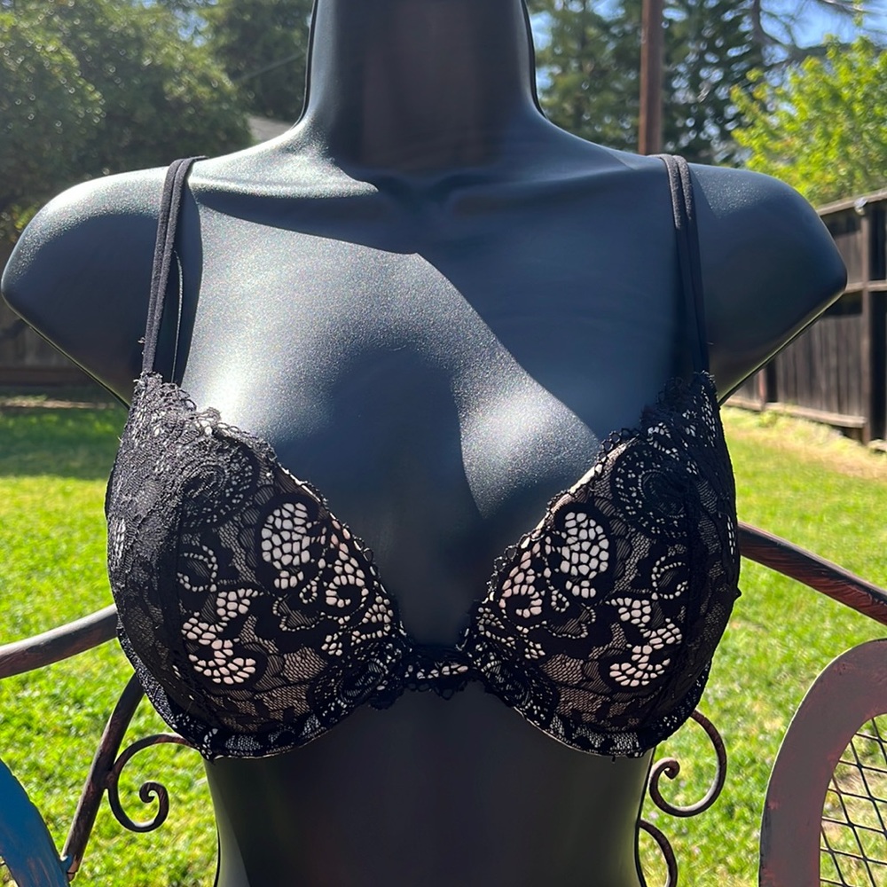 Victoria’s Secret Very Sexy Push-Up 36B Bra